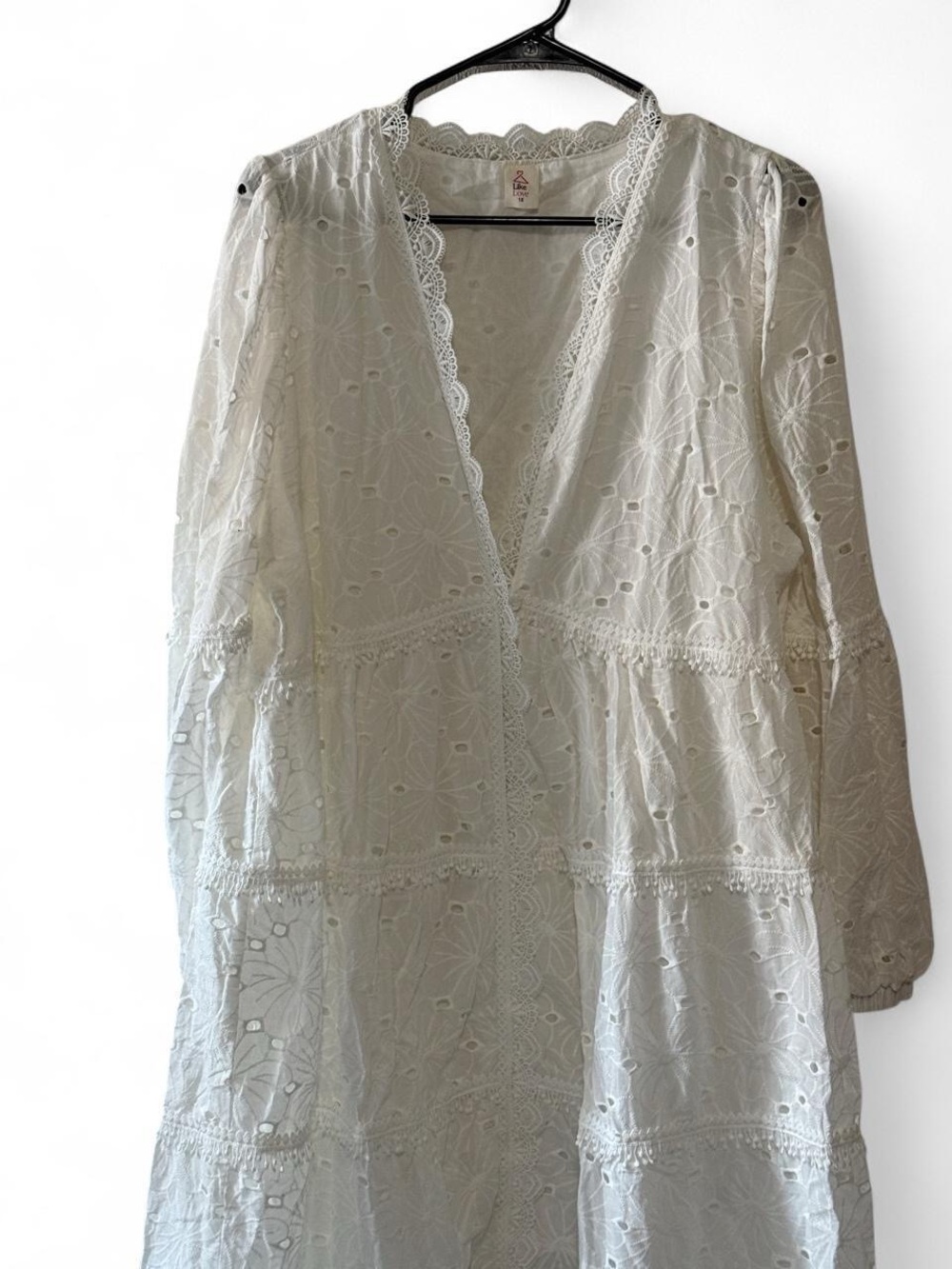Like Love White Eyelet Lace V-Neck Tiered Dress Size 1X NWOT Plus Size Boho - Picture 2 of 8